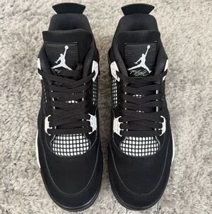 Air Jordan 4 Retro Sneakers